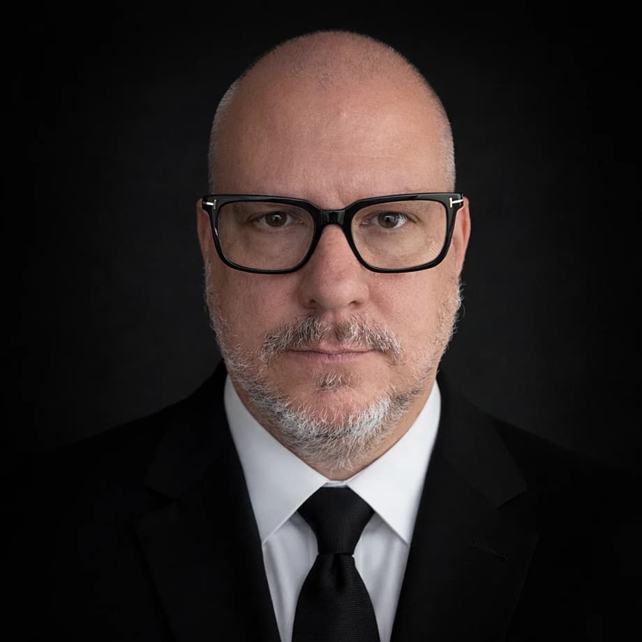 Bob Clinton headshot